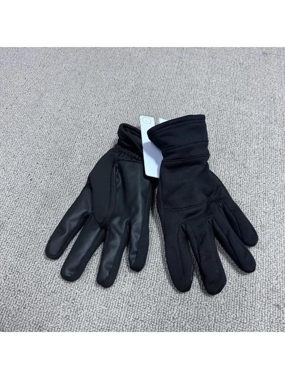 Wilson’s Gloves Black Women’s Size Large NWT